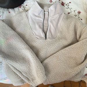 Cropped Sherpa sweater